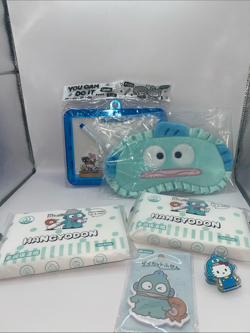 Sanrio Hangyodon Accessories Set
